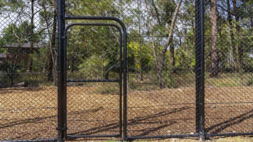 Security fences installed at Kenthurst park